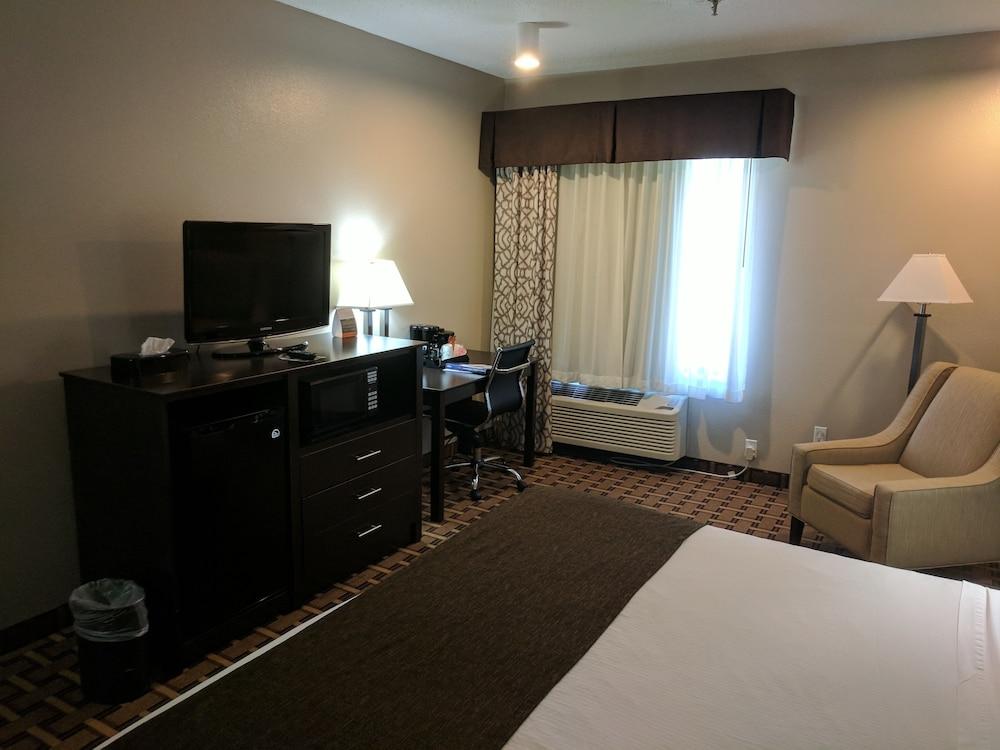 Surestay Plus Hotel By Best Western Coralville Iowa City Exteriér fotografie